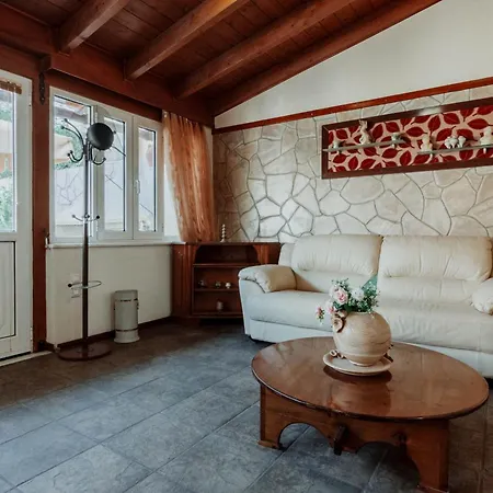 Leta * Ναύπλιο